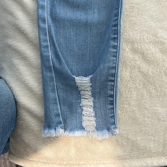 Abela Story & Co boutique custom skinny jean-light wash-size 7- Great Co… - Picture 4 of 8